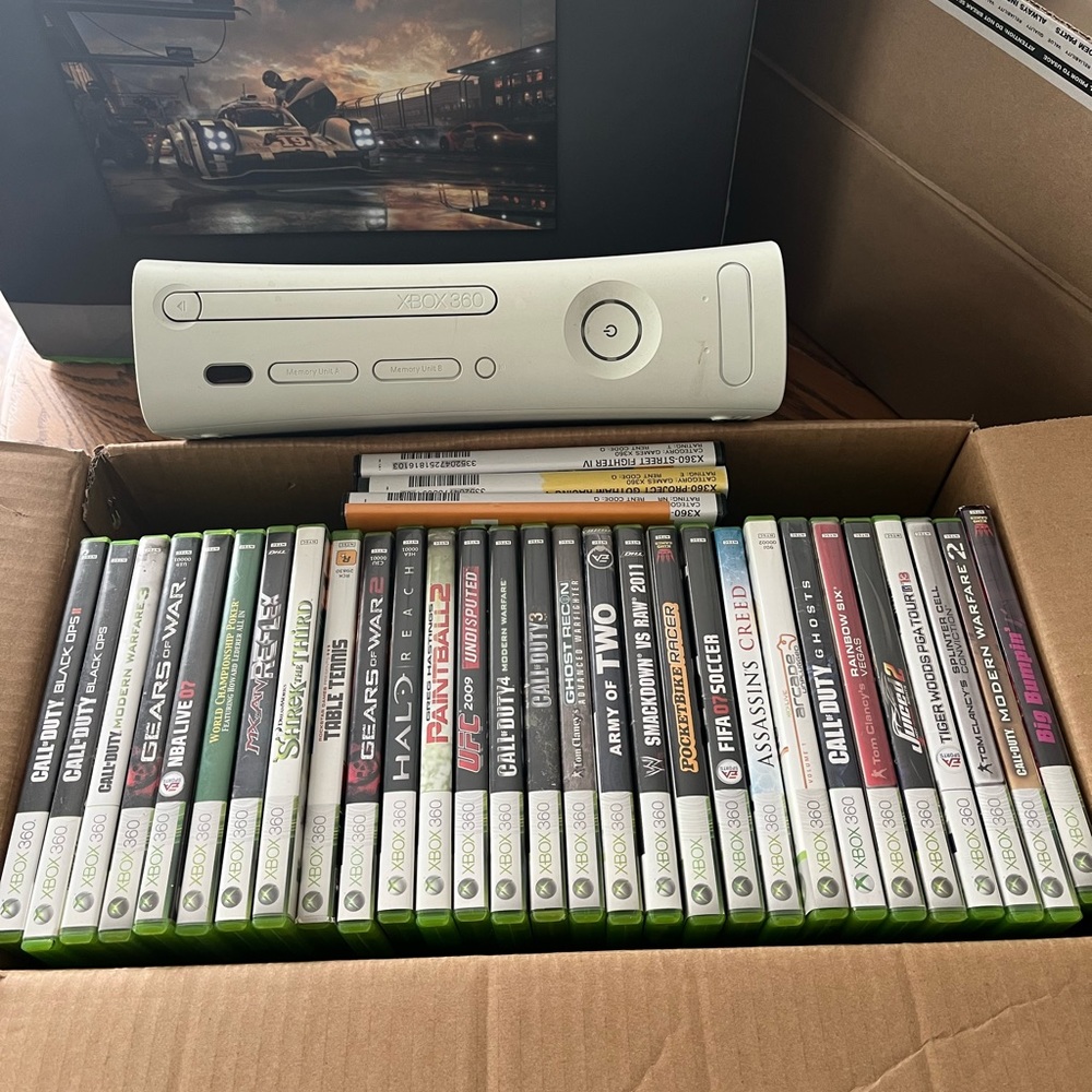 XBOX 360 w/ games